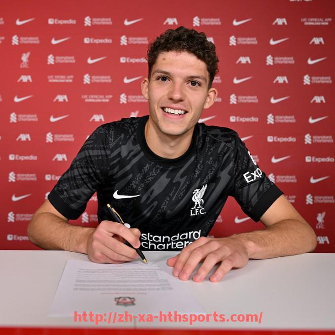 华体会hth登录入口-世俱杯比赛观众突发行为等级预警与现场安保反应流程设计